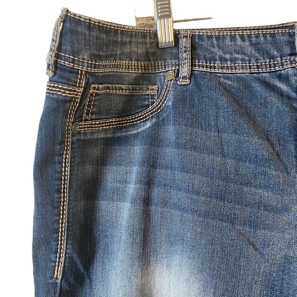 Maurices Jeans Women Size 20 Reg Embroidered Pockets Casual Distressed High Rise - Picture 11 of 13